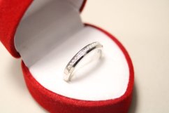 Strieborný prsteň s čírymi zirkónmi, rhodium, veľkosť 47, 2,11 g, 925/1000