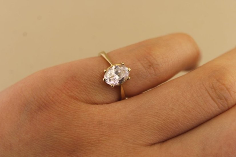 Zlatý prsteň  - Oválny zirkón - Číry - Žlté zlato - 14k