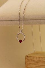 Zlatá celebritka - Zirkonový kruh s červeným zirkónom - Biele zlato -14k