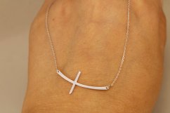 Celebritka-Krížik-Anker-Biele zlato-14k