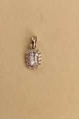 Prívesok- modrý topás- číre zirkóny-biele zlato