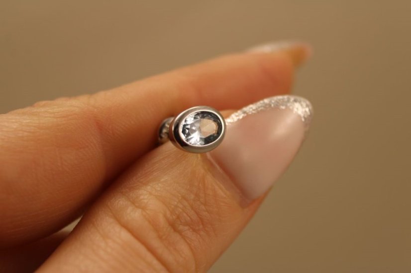 Náušnice- modrý zirkón- napichovačky- biele zlato- 14 karátov