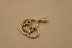 Prívesok- prepletené srdcia- číre zirkóny- žlté zlato- 14 karátov