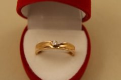 Prsteň- číry zirkón- rúžové zlato- 14 karátov