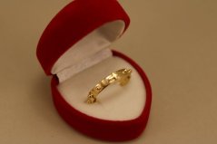 Prsteň- rúženec- žlté zlato- 14 karátov