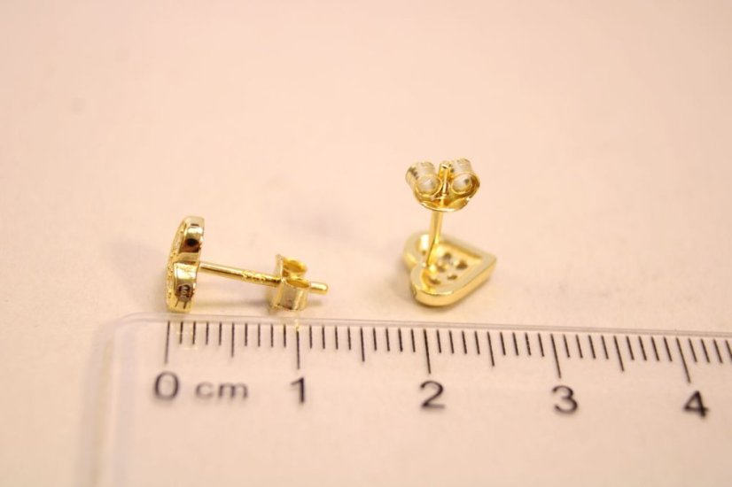 Pozlátené strieborné náušnice v tvare srdiečka s čírymi zirkónmi, puzetové zapínanie, 1,29g, 925/1000 - Materiál: Pozlátené striebro, Druh kameňa: ZIRKÓN, Farba kameňa: Číry, Váha (g): 1,29, Rýdzosť: STRIEBRO 925/1000