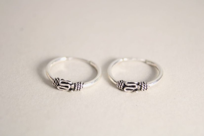Strieborné náušnice keltské kruhy, zasúvacie zapínanie, rhodium, 0,88 g, 925/1000