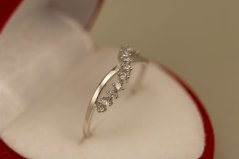 Zlatý prsteň z bieleho zlata číre zirkóny, veľkosť 49, 1,12g 14k 585/1000