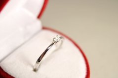 Strieborný zásnubný prsteň s čírym zirkónom, rhodium, veľkosť 50, 1,20 g, 925/1000