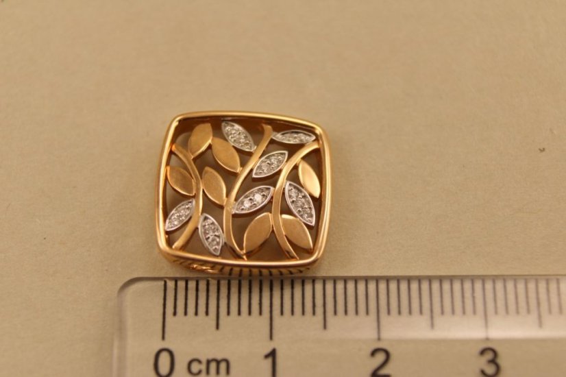 Diamantový prívesok-ružové zlato-diamanty 0,075 ct-H/Si-14 karátov