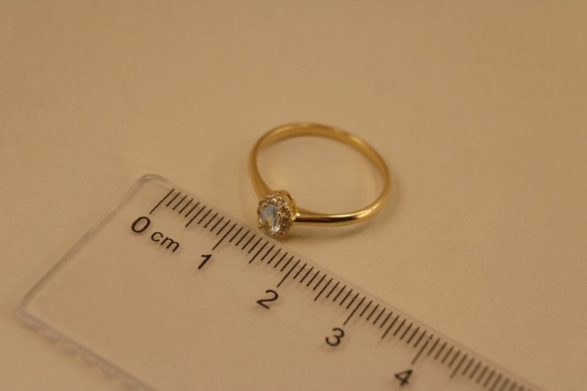 Prsteň- Topás- zirkóny- žlté zlato- 14 karátov