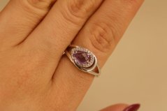 Prsteň - fialový Ametyst - číre zirkóny - rhodium - striebro