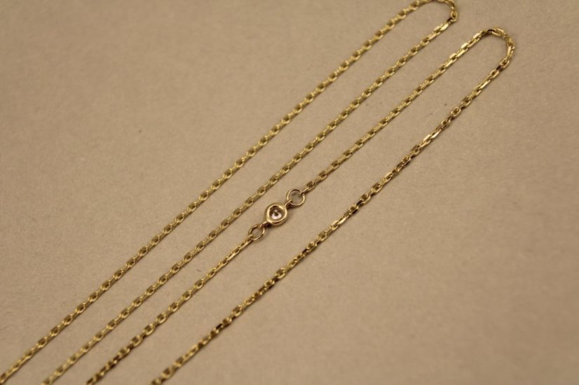 Celebritka- Anker- dva točené kruhy- číry zirkón- žlté zlato- 14 karátov