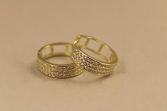 Náušnice- kruhy- zirkóny- zacvakávacie- pozlátené striebro