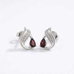 Náušnice - červený granát - číre zirkóny - puzetky - rhodium - striebra