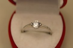 Prsteň-biele zlato-číre zirkóny-14K