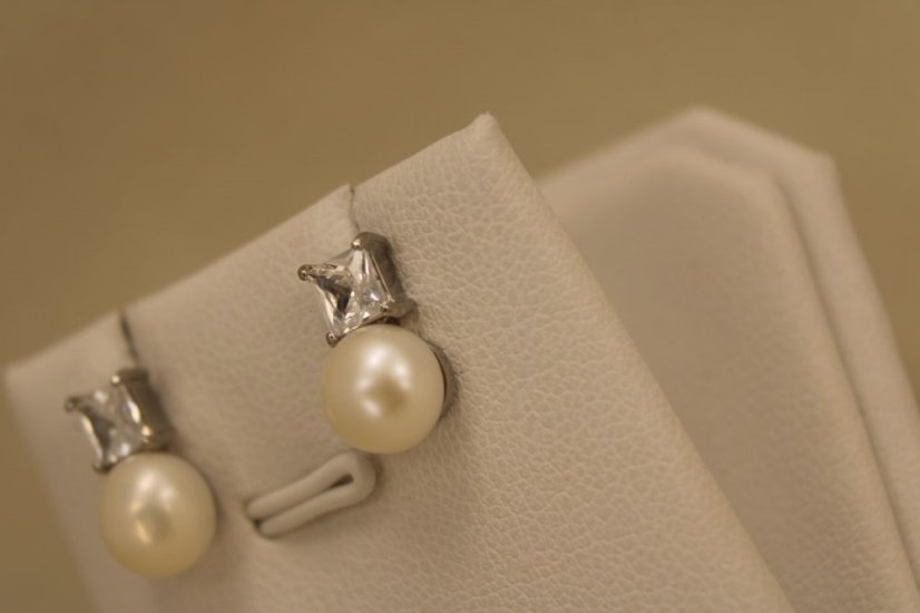 Náušnice- perla- číry zirkón- puzetky- chirurgická oceľ- 316/L