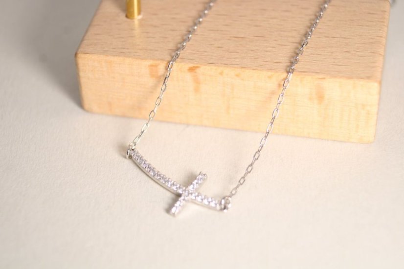 Náramok - biele zlato-krížik-číre zirkóny-14 karátov