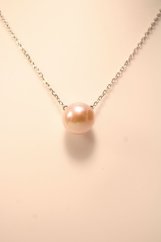 Retiazka- celebritka- ružová riečna perla- rhódiované striebro