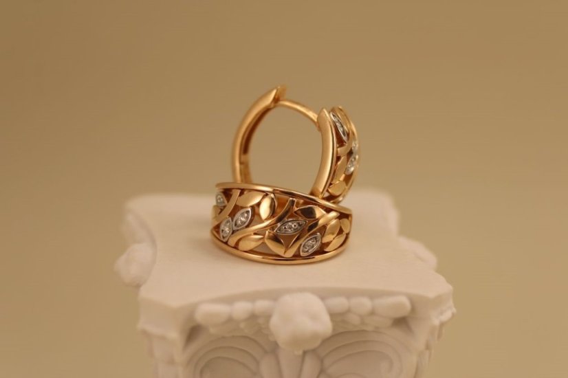 Náušnice- kruhy- diamanty- zacvakávacie zapínanie- rúžové zlato- 14K