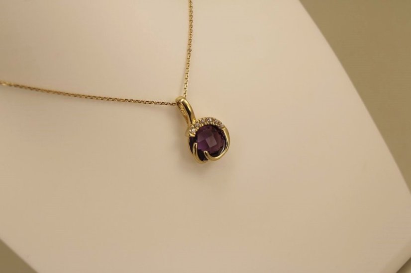 Náhrdelník - fialový Ametyst - číre zirkóny - anker - žlté zlato - 14K