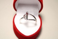 Prsteň-atypický-rhodium-striebro