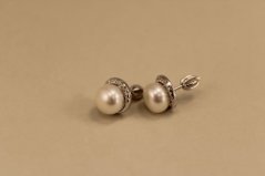 Náušnice- biela perla- zirkóny- puzetky- rhódiované striebro-925/1000