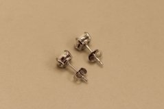 Náušnice - biely opál - puzetky - rhodiované striebro