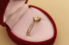 Prsteň- diamant- 0,15 ct- H/Si2- kombinované zlato- 14 karátov