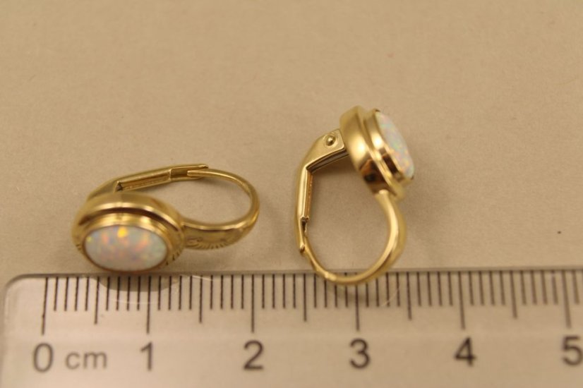 Náušnice- biely opál- žlté zlato- patent- 14 karátov