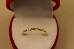 Prsteň- retiazkový vzor- žlté zlato- 14 karátov