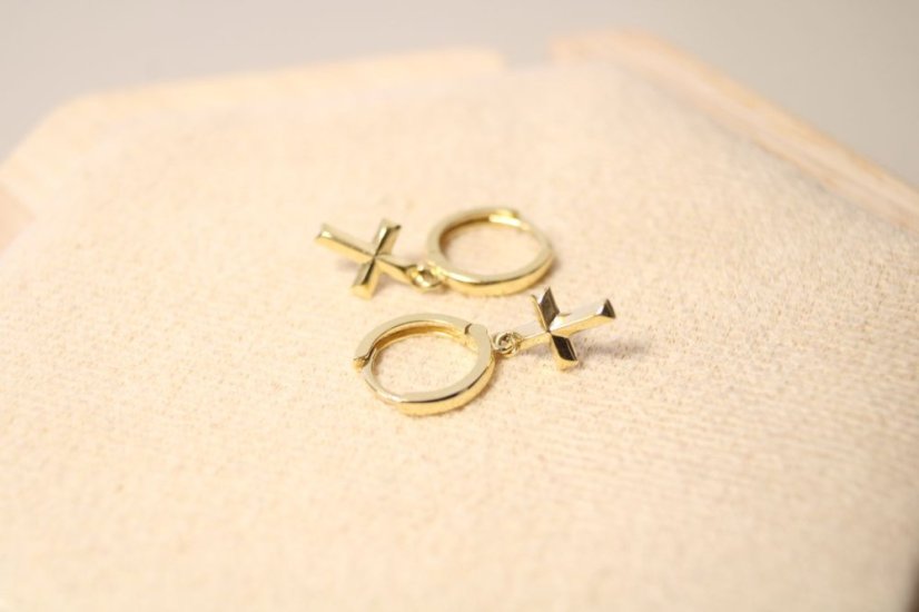 Náušnice- kruhy- prívesky v tvare kríža-žlté zlato-14 karátov
