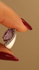 Prívesok-fialový ametyst- číre zirkóny- rhódiované striebro