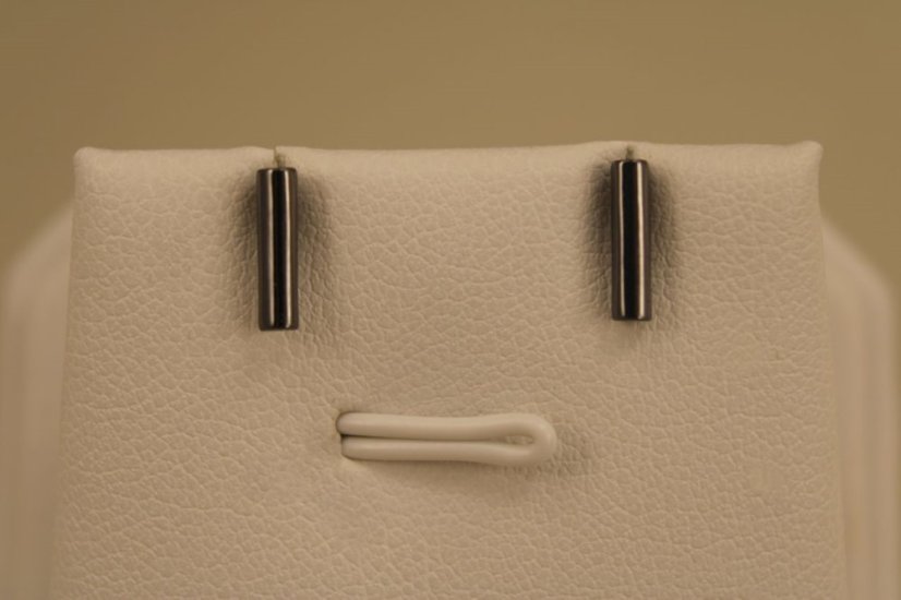 Minimalistické náušnice-puzetky-čierne rhodium-striebro
