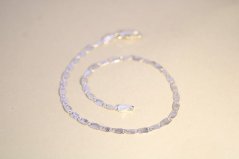 Náramok-gravírované platničky-striebro-rhodium