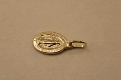 Prívesok- medailón Panny Márie- žlté zlato- 14 karátov