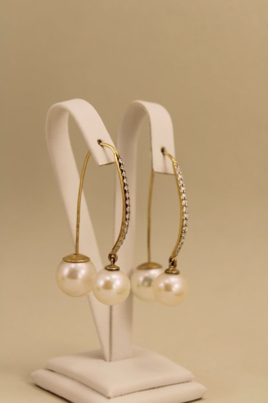 Visiace náušnice - brilianty 0,39 ct - pravé perly - žlté zlato - 14 karátov