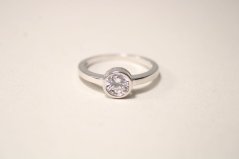 Prsteň-číry zirkón-rhodium-striebro