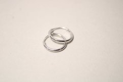 Náušnice-hladké kruhy-rhodium-zasúvacie-striebro