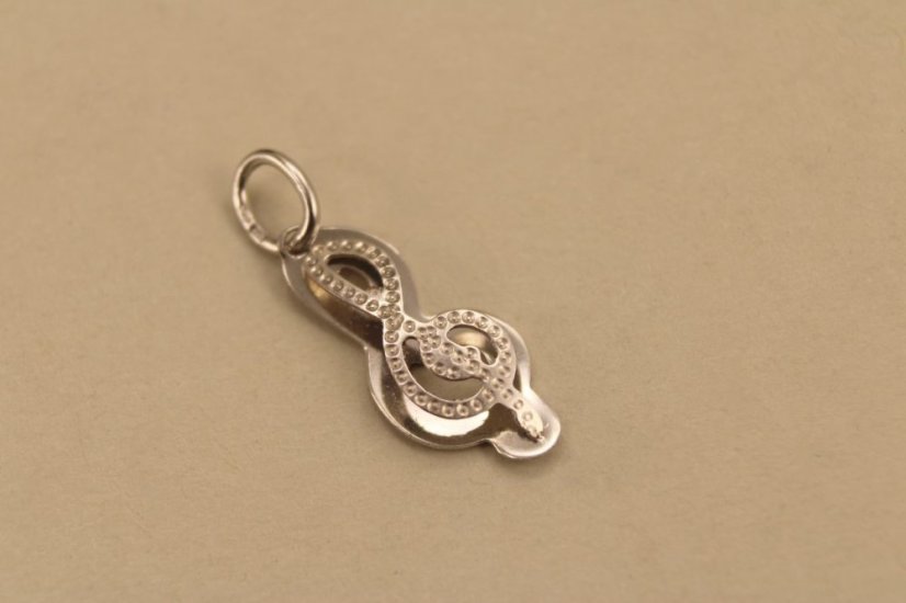 Prívesok- husľový kľúč- gravírovaný- biele zlato-14K